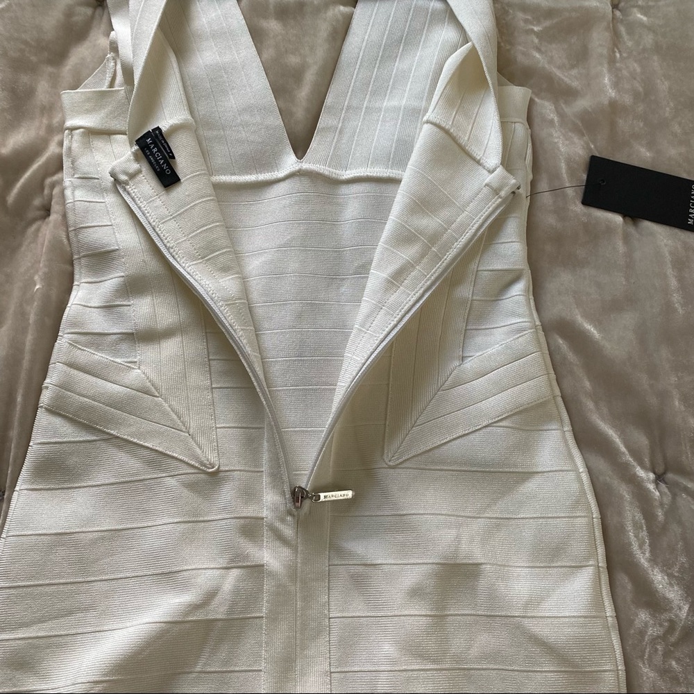 NWT Marciano Bridget Bandage Dress in Macadamia plunge v-neck back zip medium - Picture 15 of 16